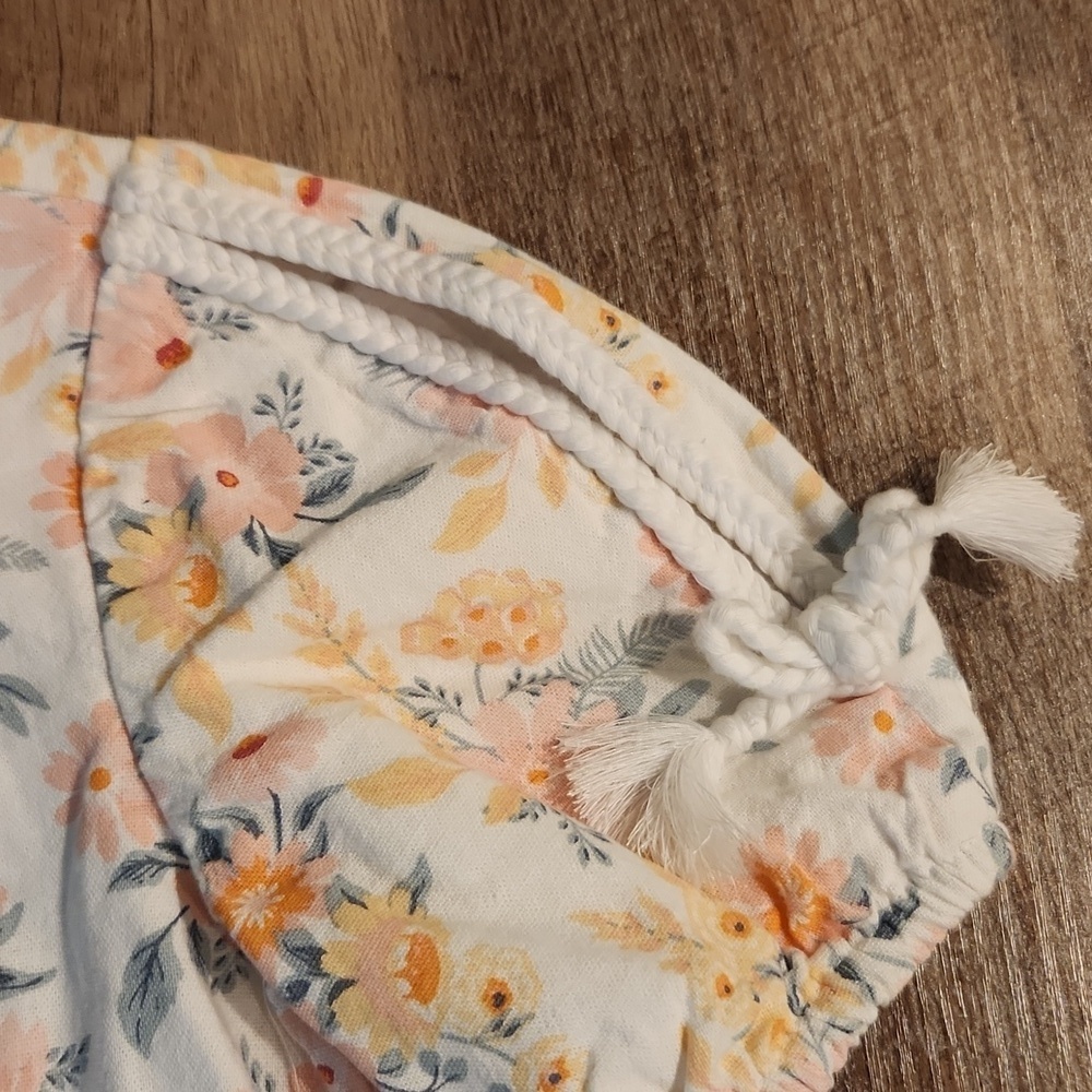 Haute Hippie Floral Shirt. Girls Size 5/6 - Picture 2 of 7